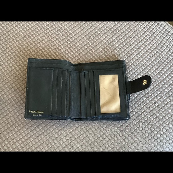 Salvatore Ferragamo leather wallet - Picture 6 of 11